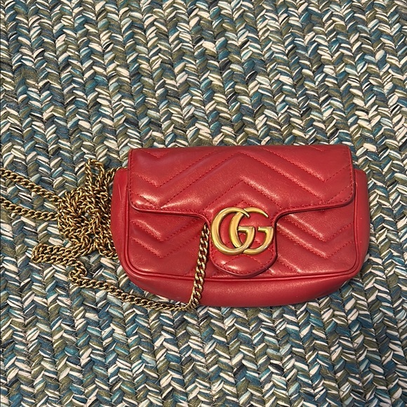 Gucci GG Marmont Matelasse Super Mini - Picture 1 of 3